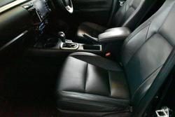 2020 Toyota Hilux SR5