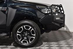 2020 Toyota Hilux SR5