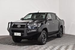 2020 Toyota Hilux SR5