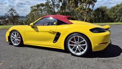 2023 Porsche 718 Spyder