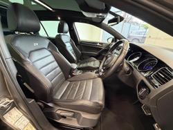 2015 Volkswagen
                Golf R Wolfsburg Edition