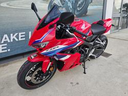 2025 Honda 2025 Honda 650CC CBR650RAC SPORTS Red