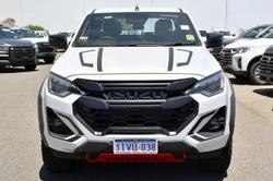 2025 Isuzu D-MAX BLADE