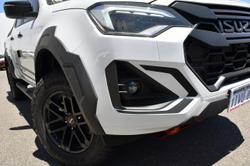 2025 Isuzu D-MAX BLADE