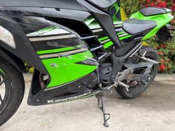 2017 Kawasaki NINJA 300 Green