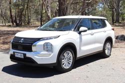 2021 Mitsubishi Outlander ES