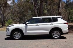 2021 Mitsubishi Outlander ES