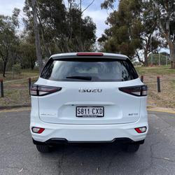 2021 Isuzu MU-X LS-M