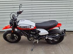 2022 Ducati Scrambler Urban Motard Scrambler