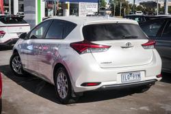 2017 Toyota
Corolla Ascent Sport