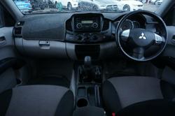 2013 Mitsubishi Triton GLX