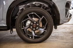 2025 Isuzu MU-X X-TERRAIN