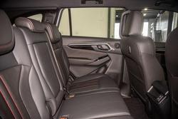 2025 Isuzu MU-X X-TERRAIN