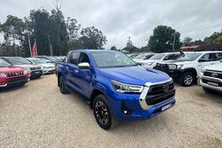 2023 Toyota Hilux SR5