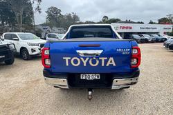 2023 Toyota Hilux SR5