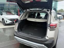 2025 Nissan X-TRAIL Ti e-POWER