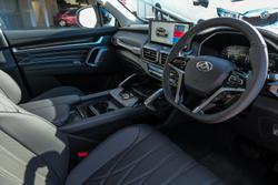 2025 LDV D90 Executive