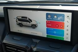 2025 LDV D90 Executive