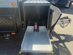 2022 JB Caravans 19'6 Dirt Roader Xtreme