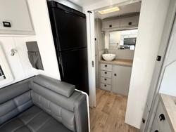 2022 JB Caravans 19'6 Dirt Roader Xtreme