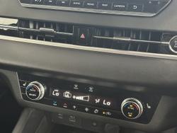 2022 Mitsubishi Outlander Exceed