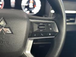 2022 Mitsubishi Outlander Exceed