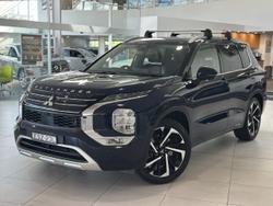 2022 Mitsubishi Outlander Exceed