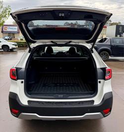 2024 Subaru Outback AWD Touring 6GEN MY25 AWD Crystal White