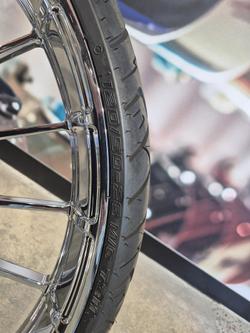 2019 Harley-Davidson Breakout 114 (FXBRS) Softail Orange