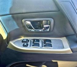 2016 Mitsubishi Pajero GLS