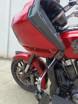 2021 INDIAN CHALLENGER LIMITED INDY RED