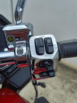 2021 INDIAN CHALLENGER LIMITED INDY RED