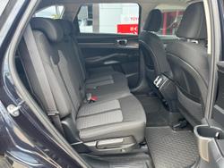 2024 Toyota Hilux SR5