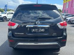 2016 Nissan Pathfinder ST-L