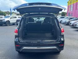 2016 Nissan Pathfinder ST-L