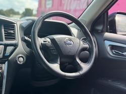 2016 Nissan Pathfinder ST-L