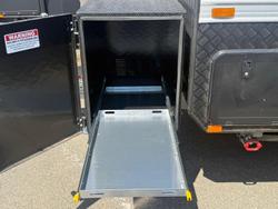 2025 JB Caravans 19'6 Dirt Roader Rd Cafe