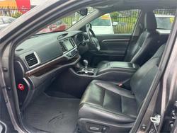 2014 TOYOTA
                KLUGER GRANDE (4x2)