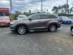 2014 TOYOTA
                KLUGER GRANDE (4x2)