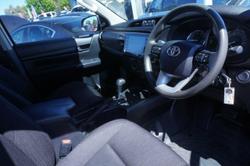 2021 Toyota Hilux SR