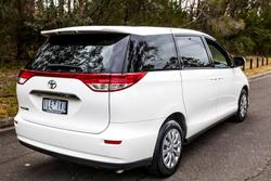 2017 Toyota Tarago GLi