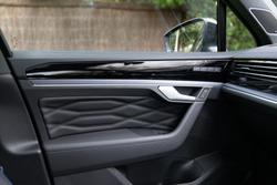 2024 Volkswagen Touareg R