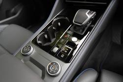 2024 Volkswagen Touareg R