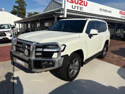 2022 Toyota Landcruiser VX