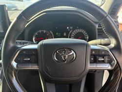 2022 Toyota Landcruiser VX