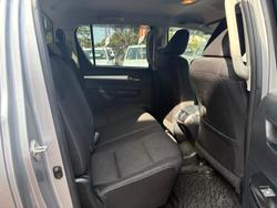 2020 Toyota Hilux SR5