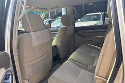 2004 Toyota
                Landcruiser GXL