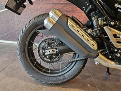 2025 Triumph Scrambler 400 XC Scrambler White