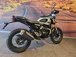 2025 Triumph Scrambler 400 XC Scrambler White