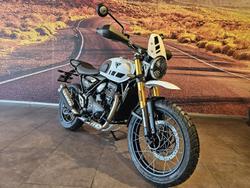 2025 Triumph Scrambler 400 XC Scrambler White